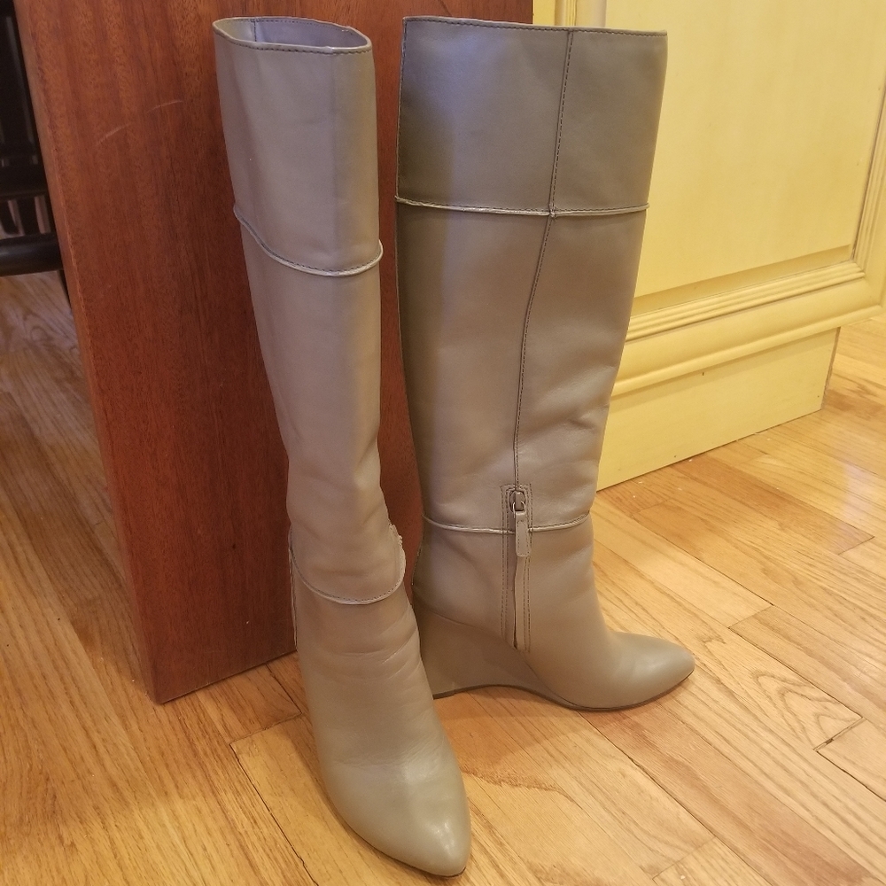 TORY BURCH Linnett Topo Brown Silky Leather Boots